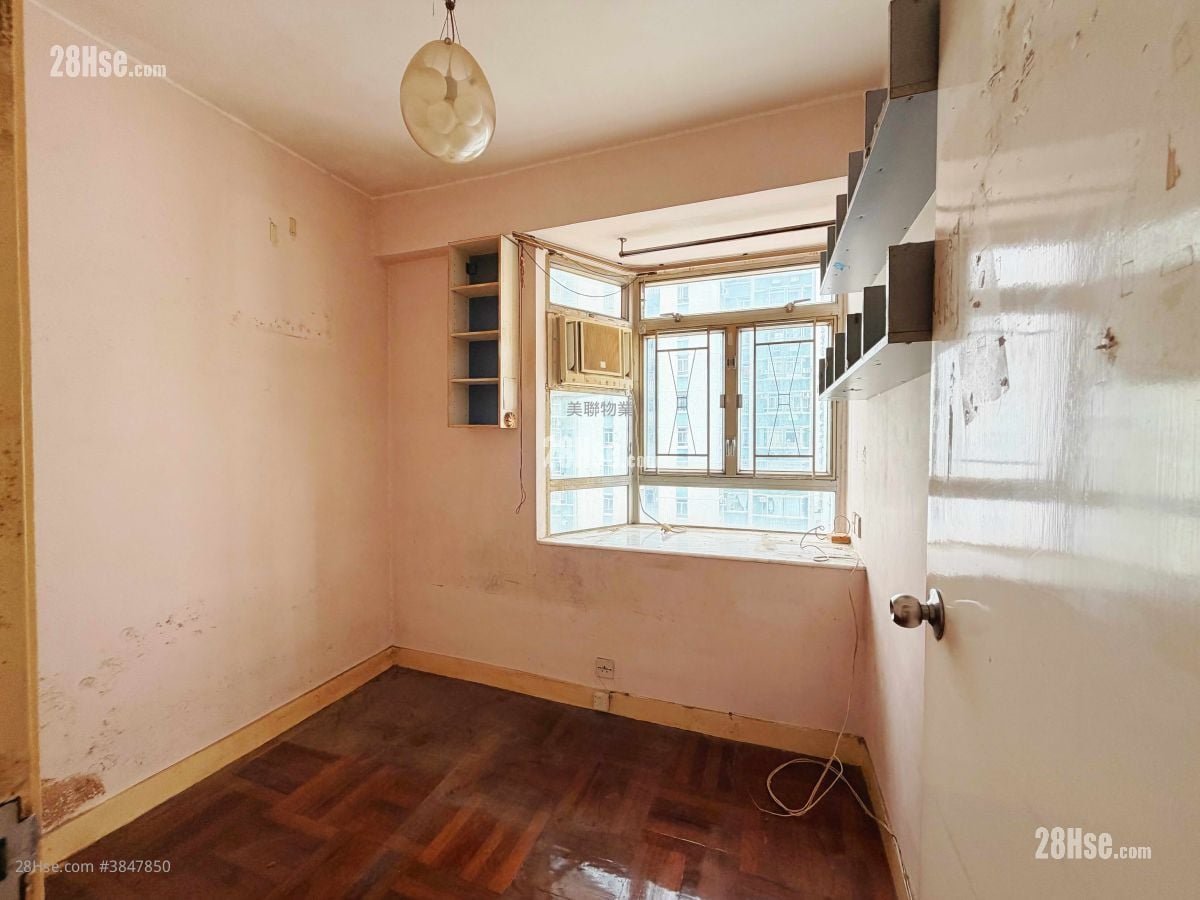 City One Shatin Sell 3 Bedrooms , 1 Bathroom 451 ft²