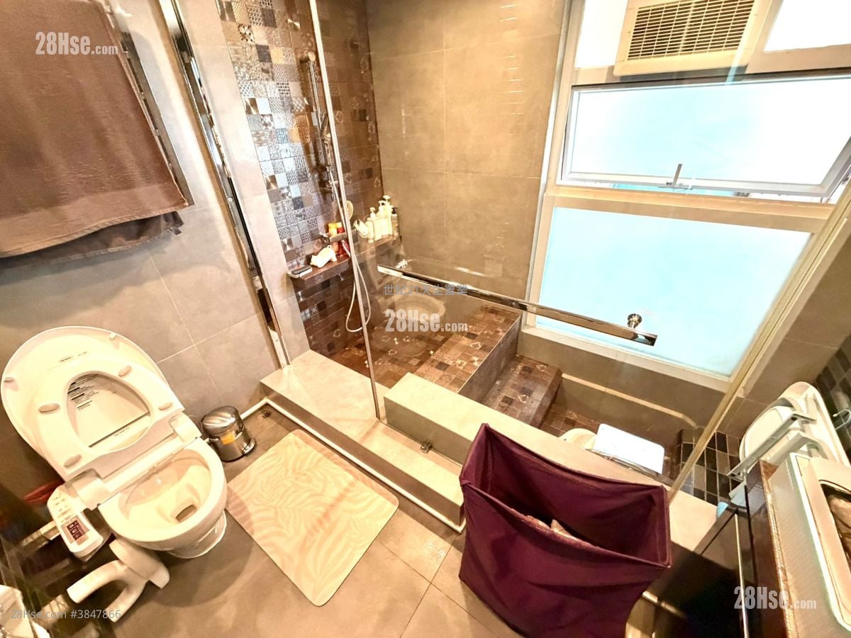Palatial Coast Sell 4 Bedrooms , 3 Bathrooms 1,212 ft²