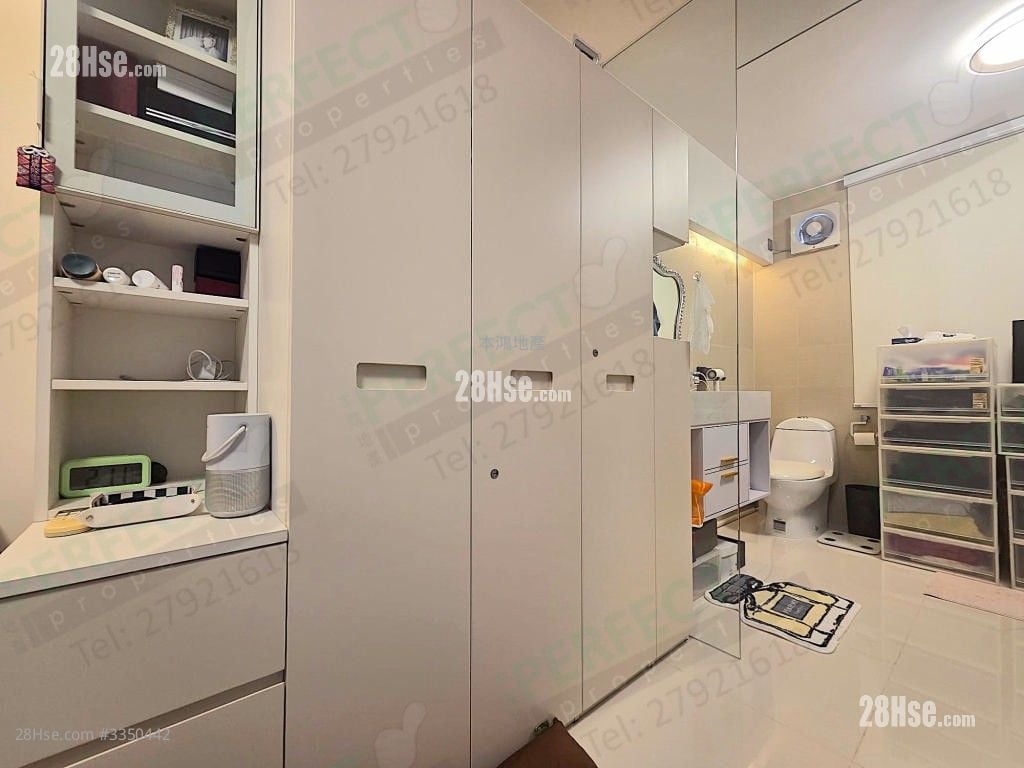 Lake Court Sell 1 Bedroom