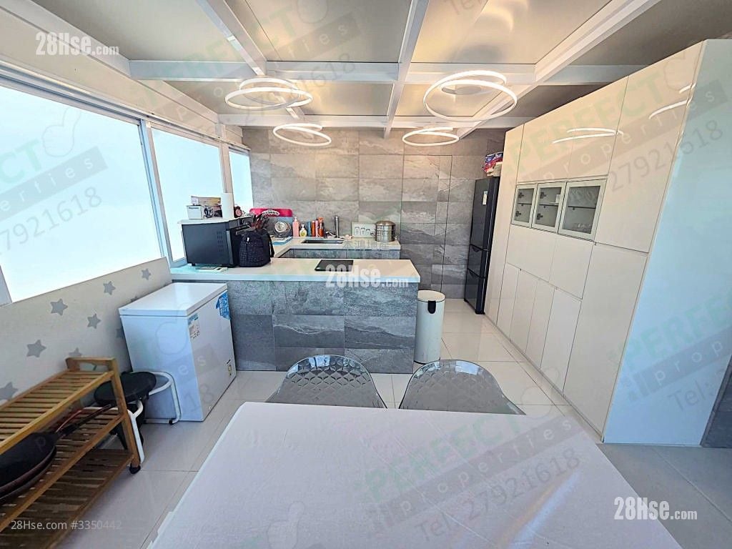 Lake Court Sell 1 Bedroom