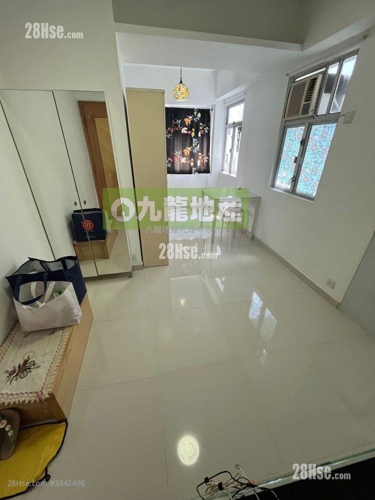 Wonder Building Sell Studio , 1 Bathroom 280 ft²