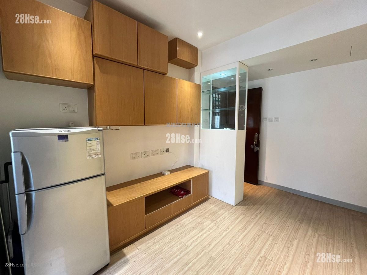 Apartment Rental 2 Bedrooms , 1 Bathroom 328 ft²