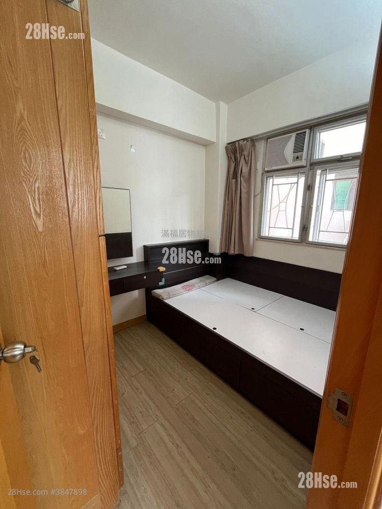 Apartment Rental 2 Bedrooms , 1 Bathroom 328 ft²