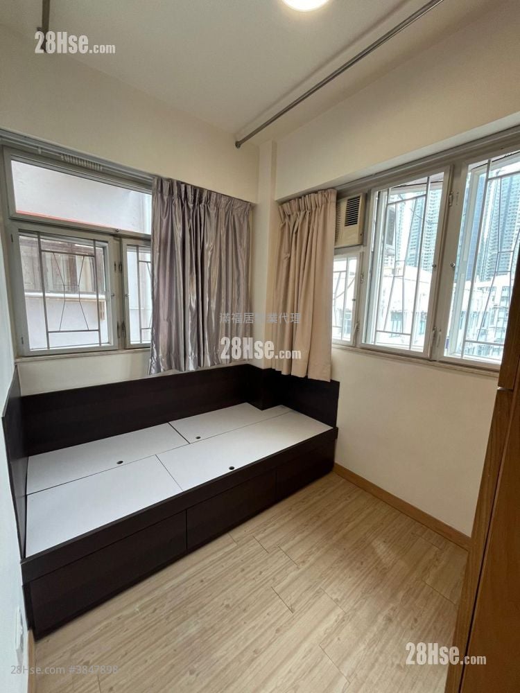 Apartment Rental 2 Bedrooms , 1 Bathroom 328 ft²