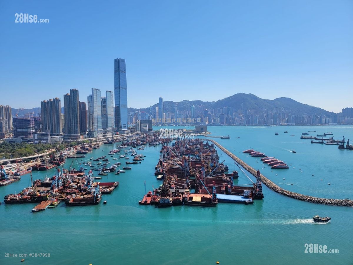景观: 一号银海 售盘 2 房 , 2 浴室 781 平方尺