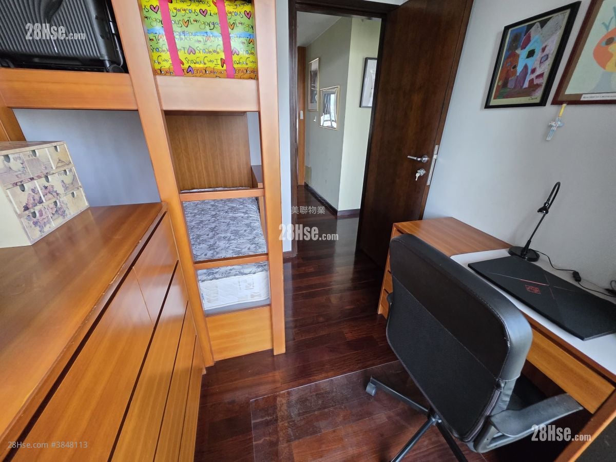 Sky Garden Sell 4 Bedrooms , 4 Bathrooms 1,229 ft²