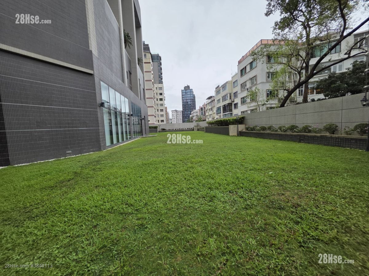 Sky Garden Sell 4 Bedrooms , 4 Bathrooms 1,229 ft²