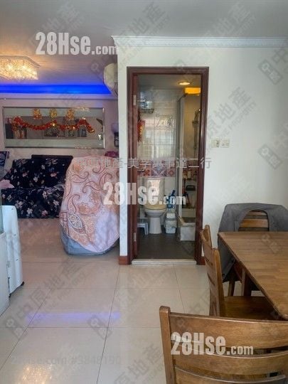 Mei Foo Sun Chuen Sell 3 Bedrooms , 2 Bathrooms 705 ft²