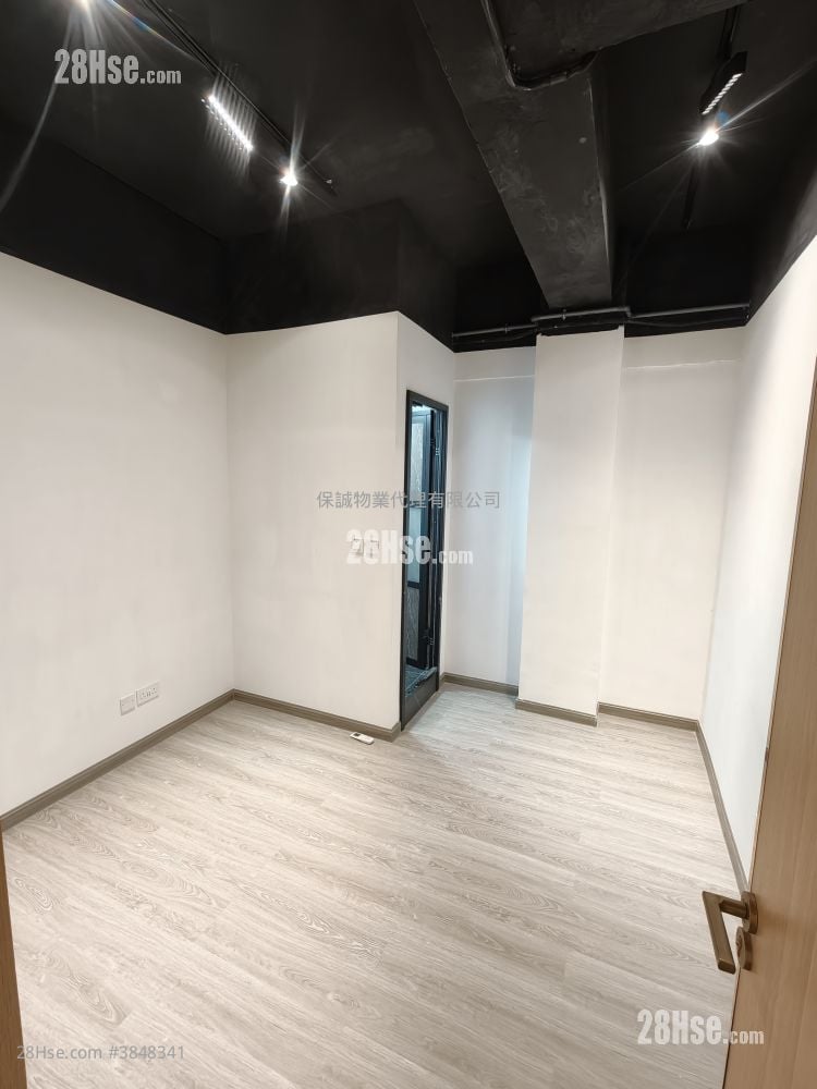 寶冠大廈 租盤 113 平方呎