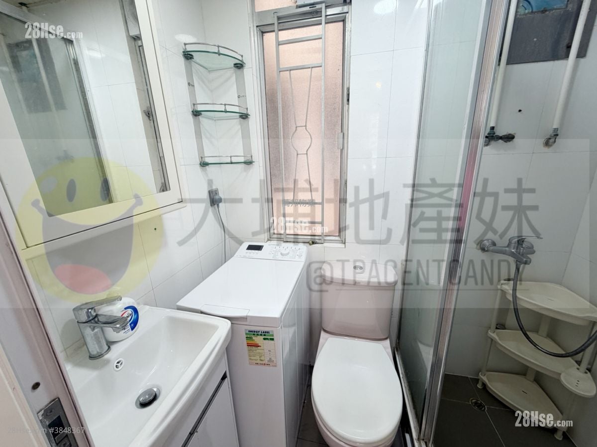 Tai Wo Centre Rental 2 Bedrooms , 1 Bathroom 294 ft²