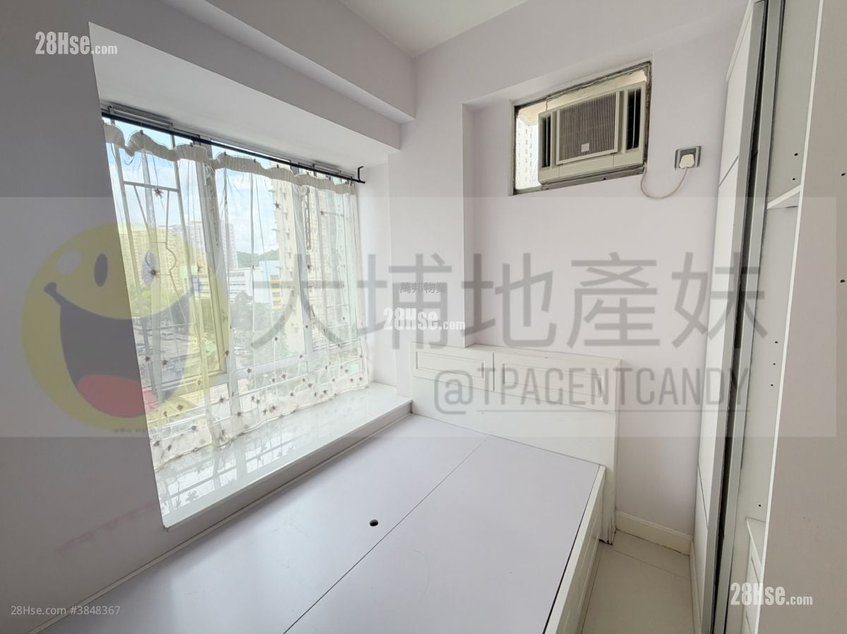 Tai Wo Centre Rental 2 Bedrooms , 1 Bathroom 294 ft²