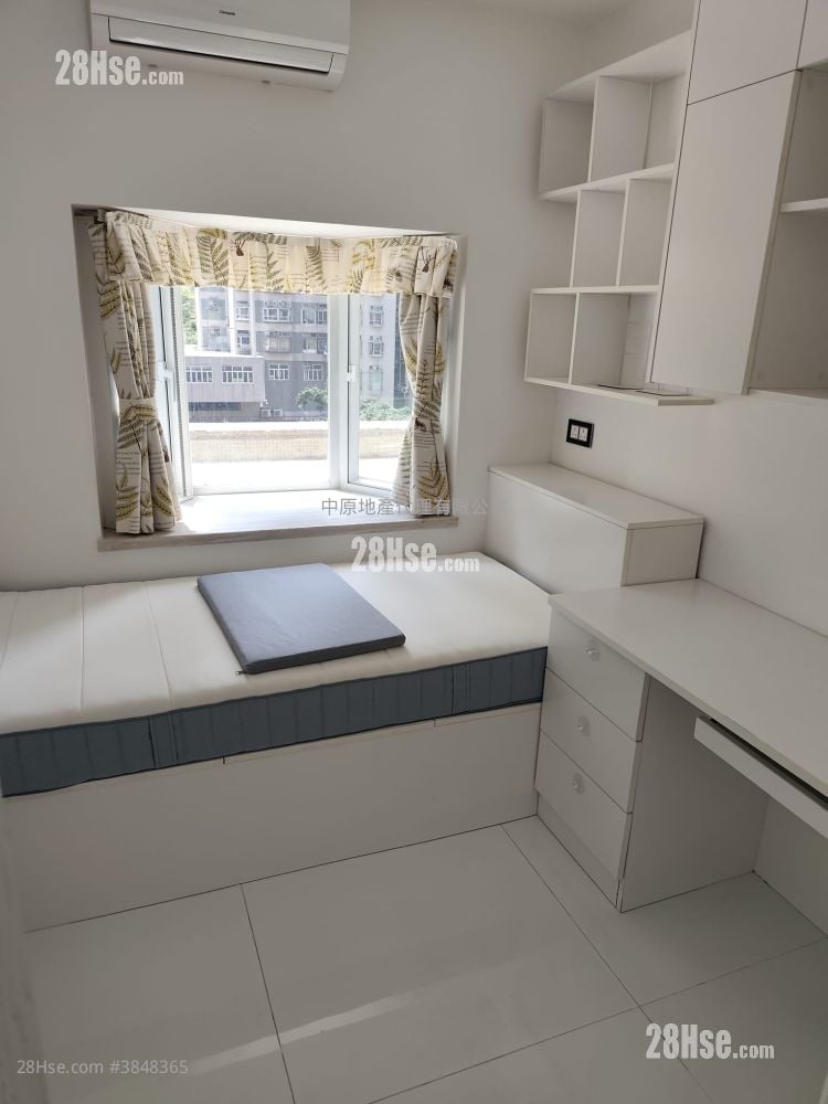Riviera Gardens Sell 3 Bedrooms , 1 Bathroom 700 ft²
