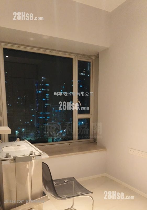 現崇山 售盤 3 房 715 平方呎