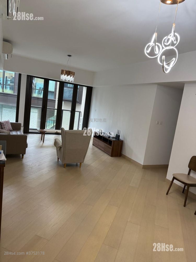 Mount Arcadia Rental 3 Bedrooms , 2 Bathrooms 1,288 ft²