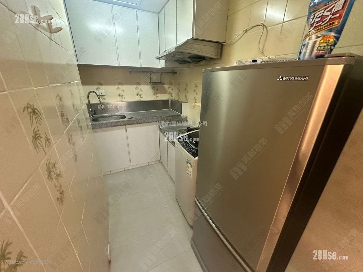 Wai Wah Centre Rental 308 ft²