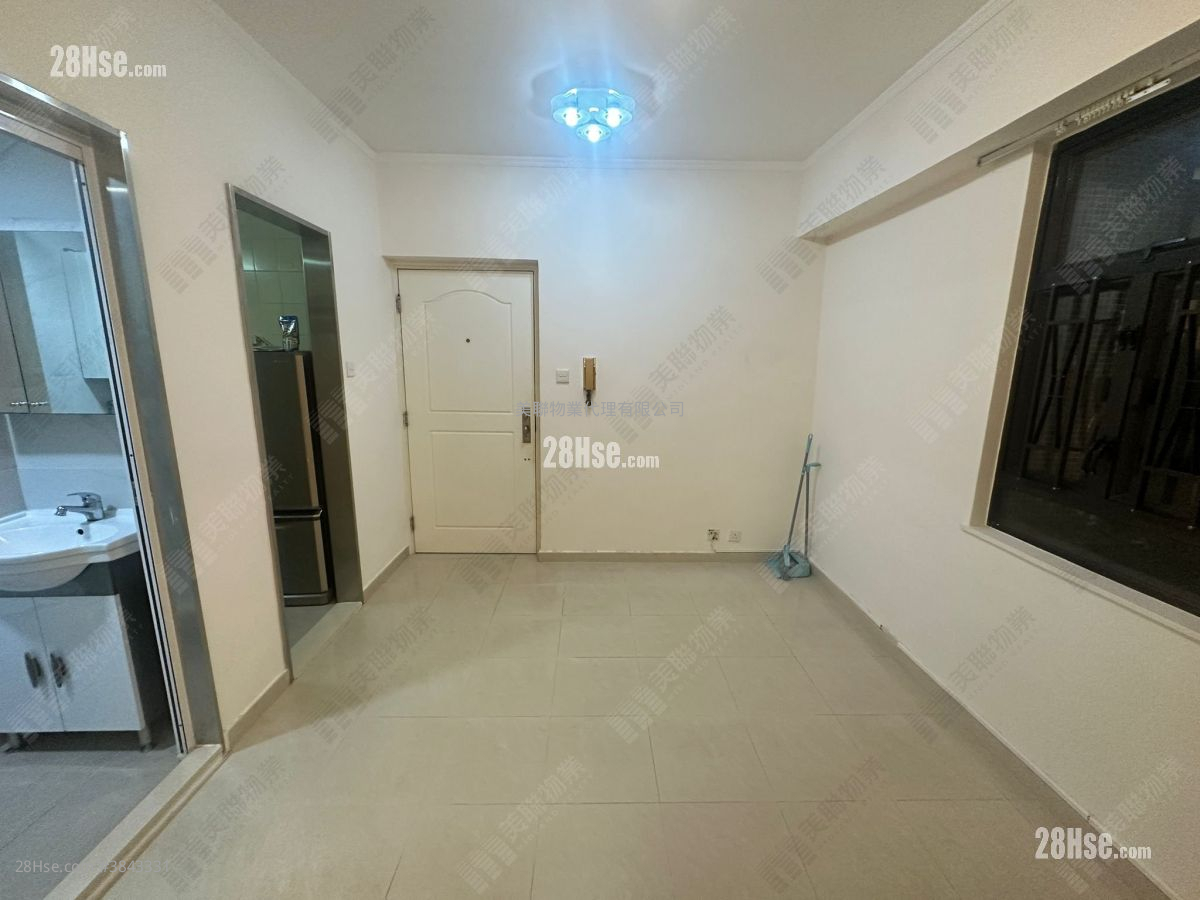 Wai Wah Centre Rental 308 ft²
