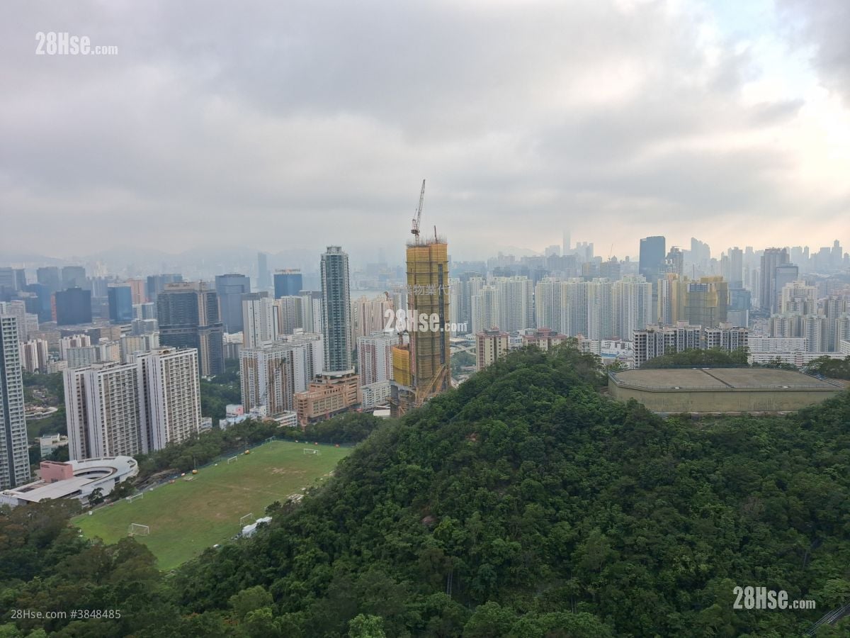 Aria Rental 3 Bedrooms , 2 Bathrooms 1,038 ft²