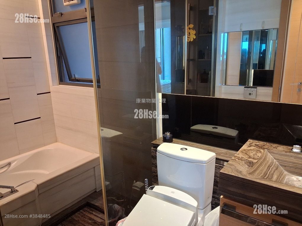 Aria Rental 3 Bedrooms , 2 Bathrooms 1,038 ft²