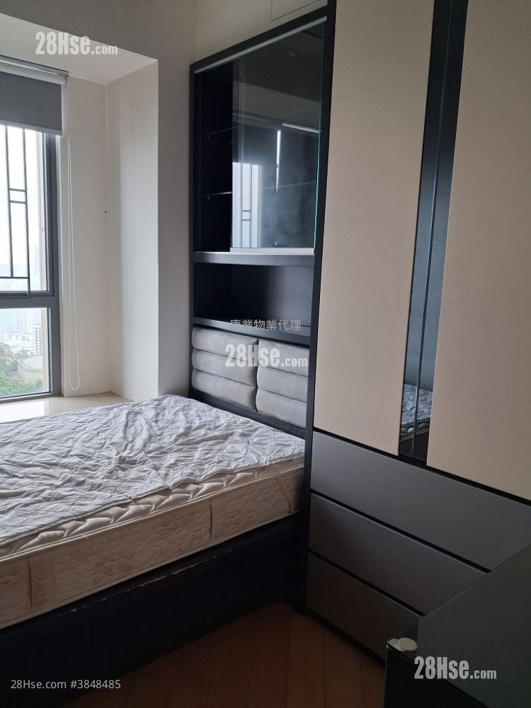 Aria Rental 3 Bedrooms , 2 Bathrooms 1,038 ft²