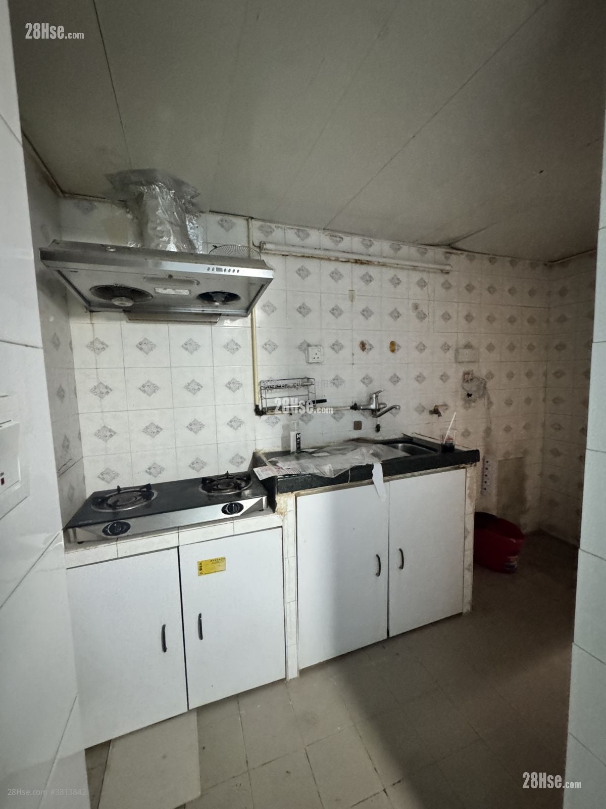 Kwong Fung Building Sell 2 Bedrooms , 1 Bathroom 407 ft²