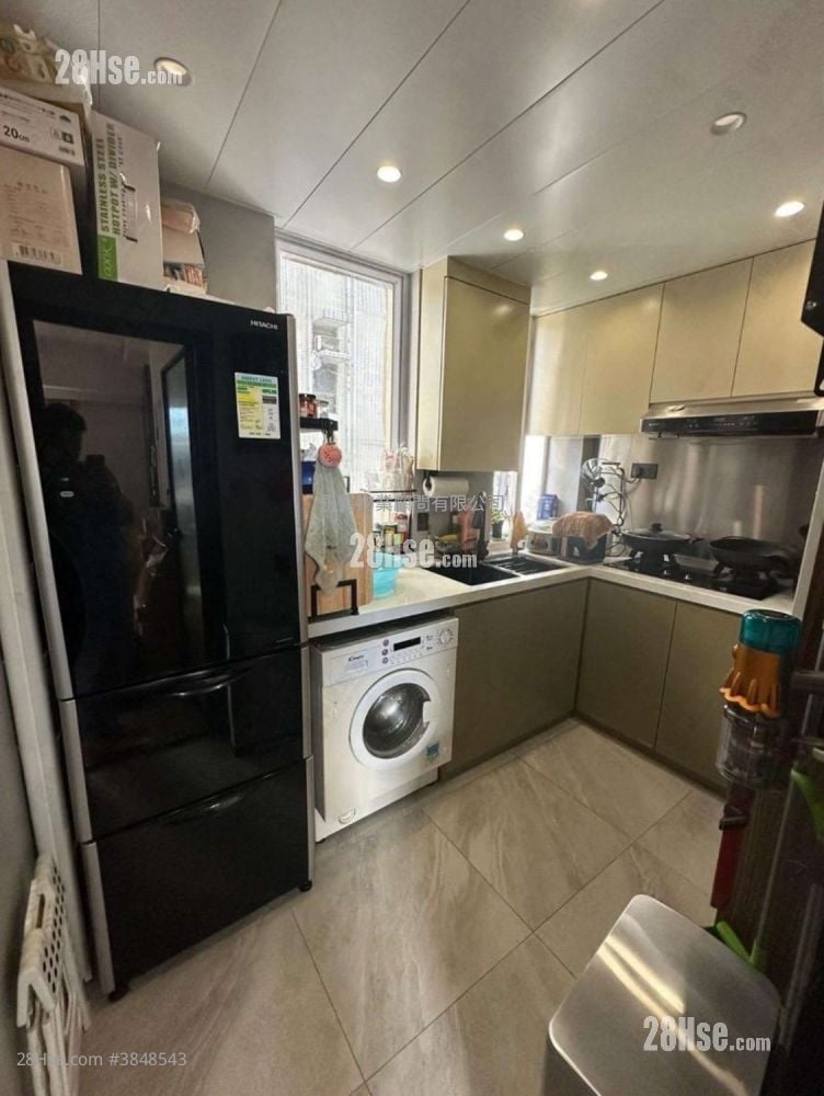 Wah Hing Building Sell 3 Bedrooms , 2 Bathrooms 828 ft²