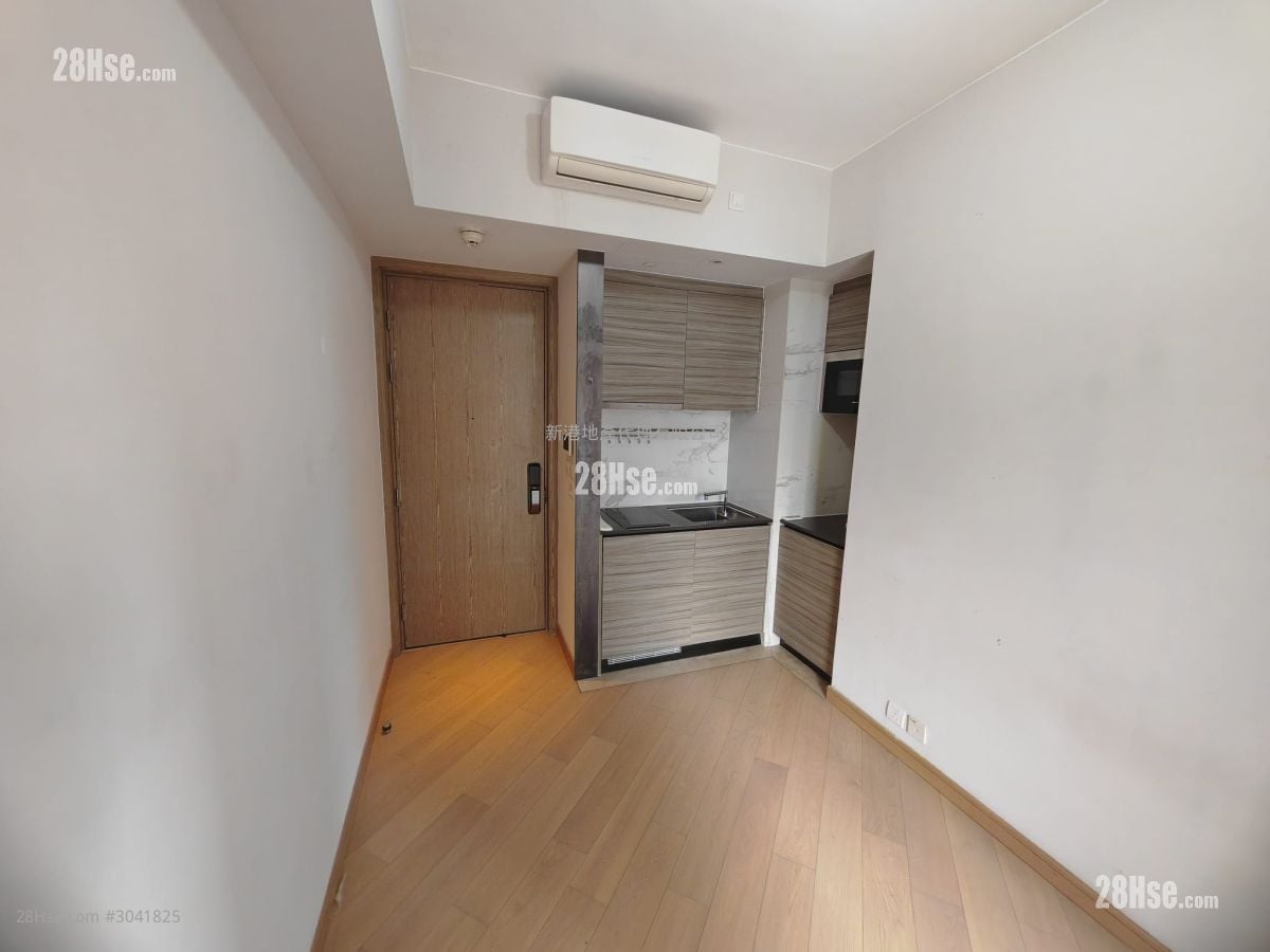 The Zutten Sell Studio , 1 Bathroom 191 ft²