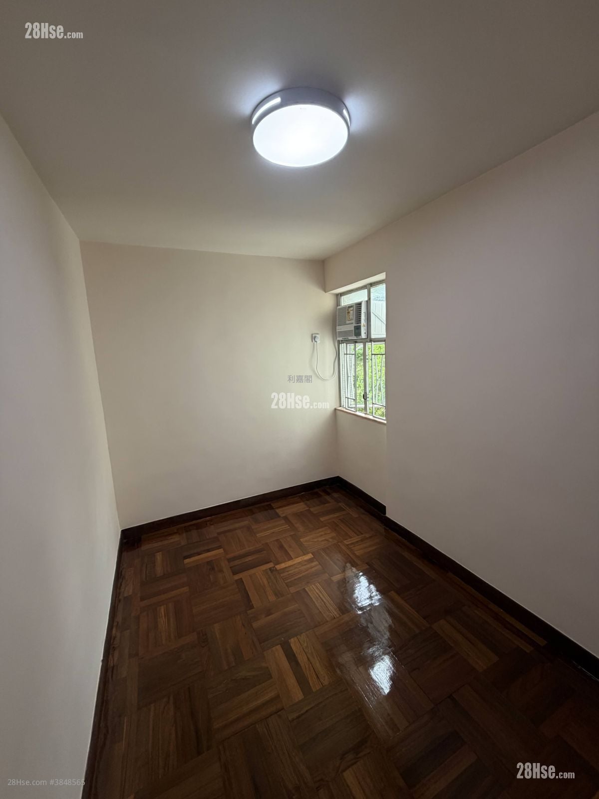 Siu Shan Court Rental 2 Bedrooms , 1 Bathroom 546 ft²