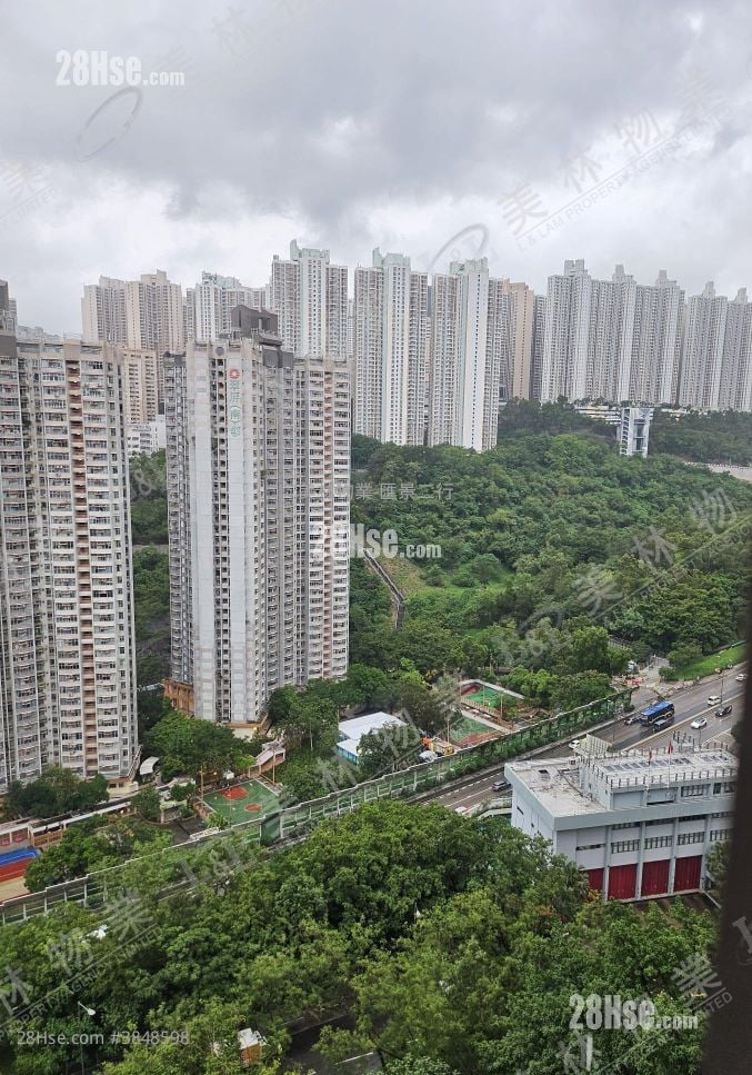 Hong Yat Court Sell 2 Bedrooms , 1 Bathroom 506 ft²