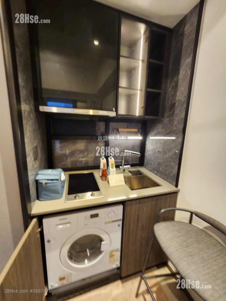 Cullinan Sky Sell Studio , 1 Bathroom 240 ft²