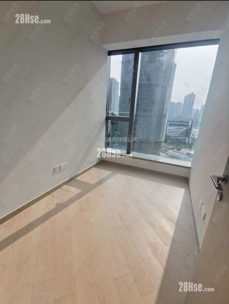 The Southside Sell 4 Bedrooms 1,135 ft²
