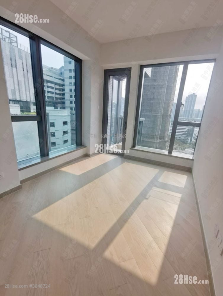 The Southside Sell 4 Bedrooms 1,135 ft²