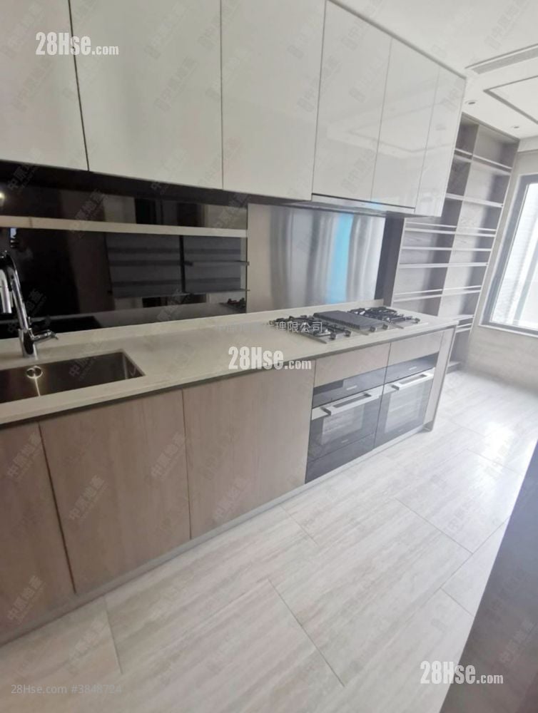 The Southside Sell 4 Bedrooms 1,135 ft²