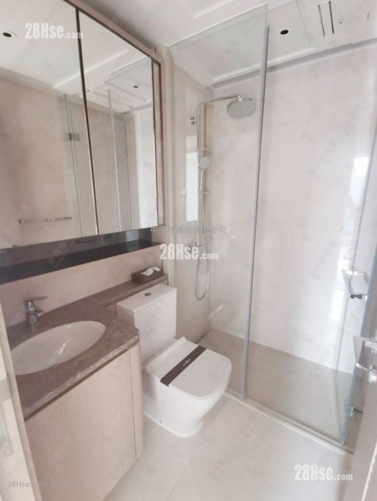 The Southside Sell 4 Bedrooms 1,135 ft²