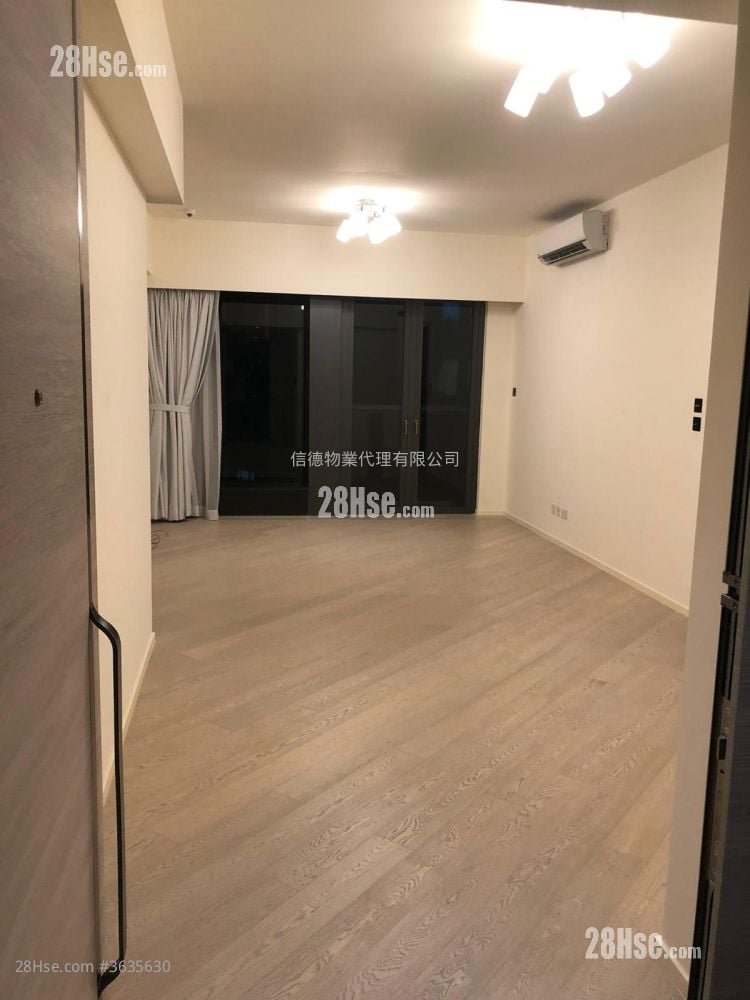Fleur Pavilia Rental 3 Bedrooms , 1 Bathroom 909 ft²