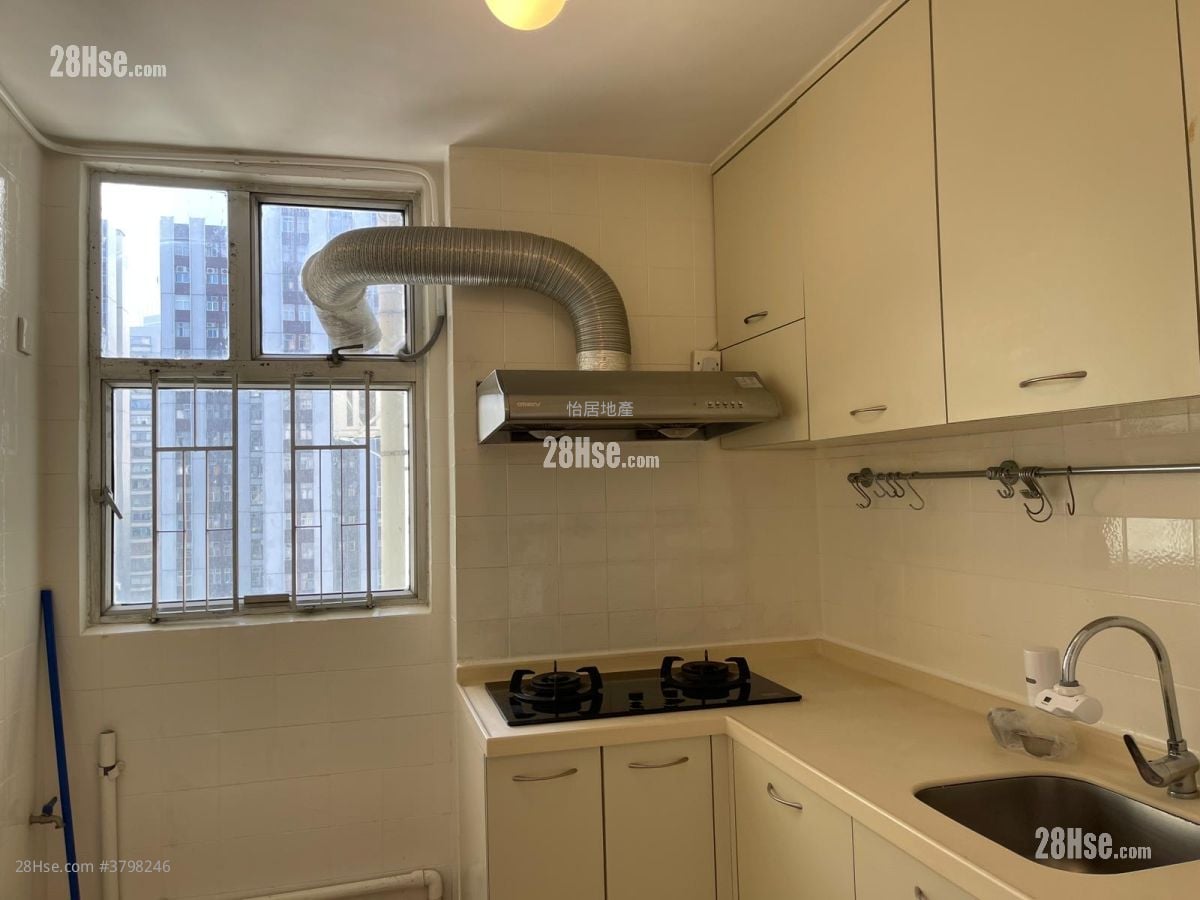 Taikoo Shing Sell 3 Bedrooms , 1 Bathroom 718 ft²