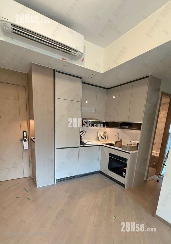 Grand Mayfair  Sell 2 Bedrooms , 1 Bathroom 464 ft²
