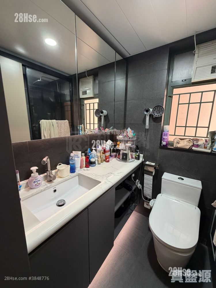 Residence Oasis Sell 745 ft²