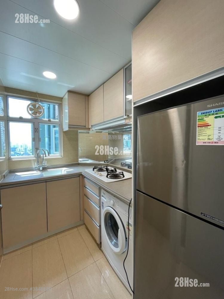 Sky Tower Sell 3 Bedrooms , 2 Bathrooms 904 ft²
