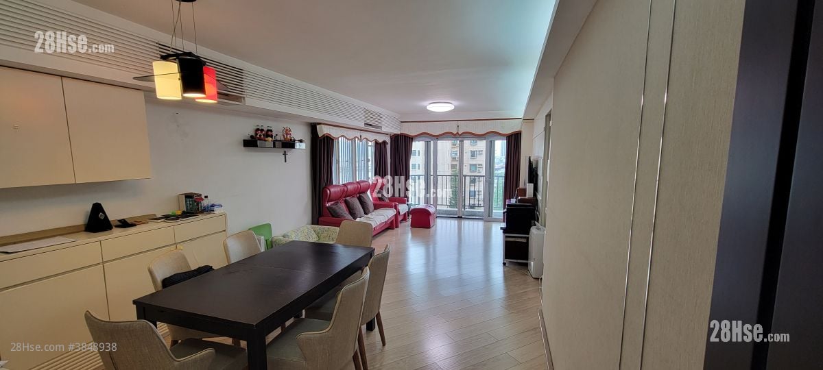 Dragon Inn Court Sell 4 Bedrooms , 3 Bathrooms 970 ft²