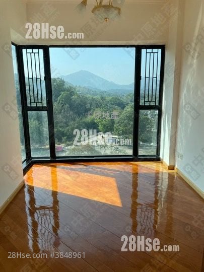 豪峰嶺 售盤 4 房 , 3 浴室 944 平方呎