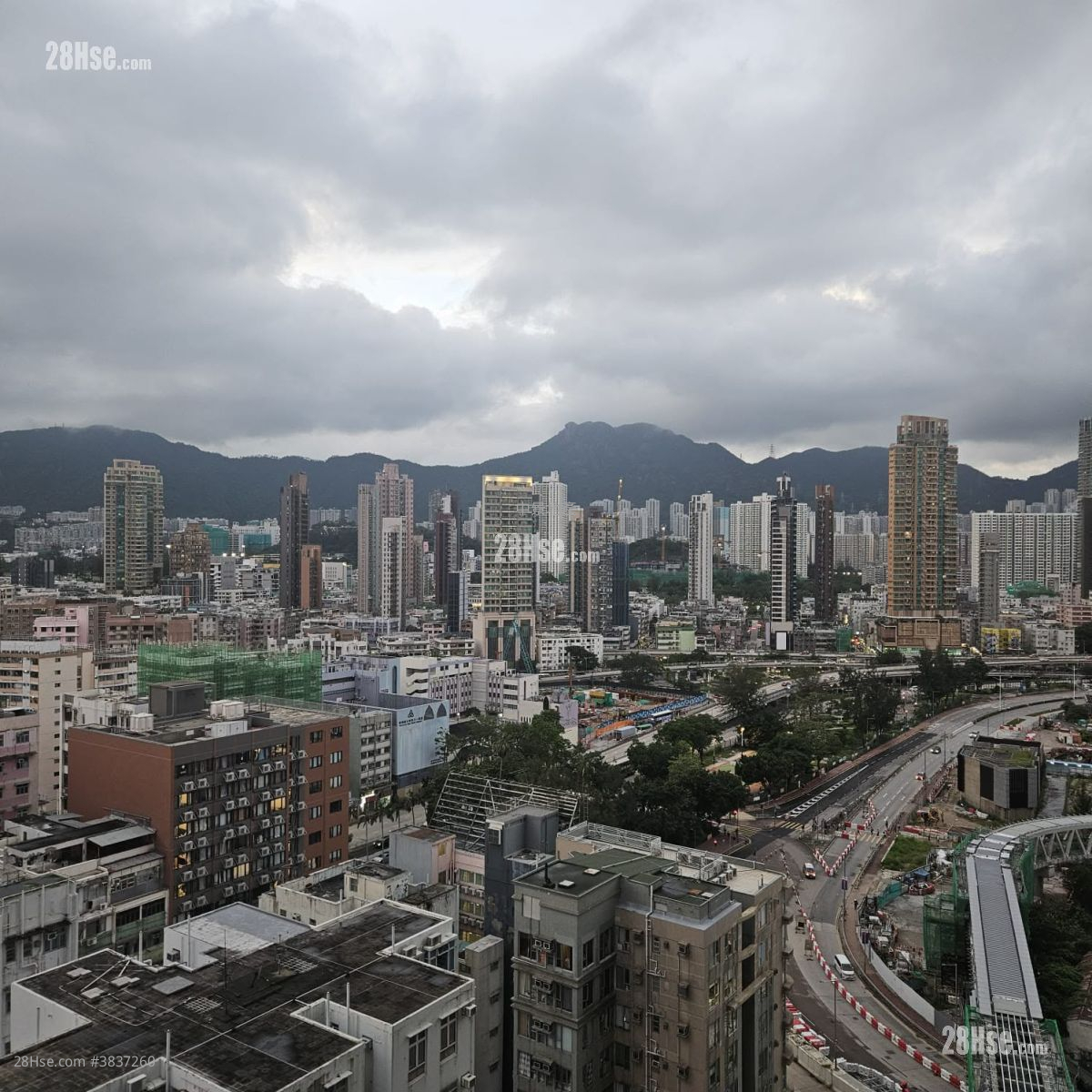 傲雲峰 售盤 2 房 , 1 浴室 479 平方呎