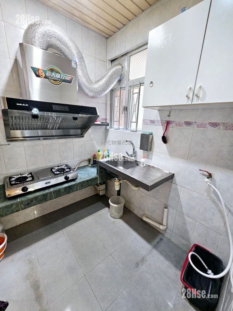 Wing Tak Mansion Rental 2 Bedrooms , 1 Bathroom 374 ft²