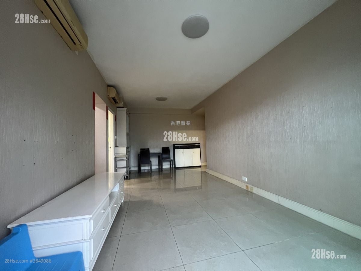 Metro Town Sell 4 Bedrooms , 3 Bathrooms 888 ft²