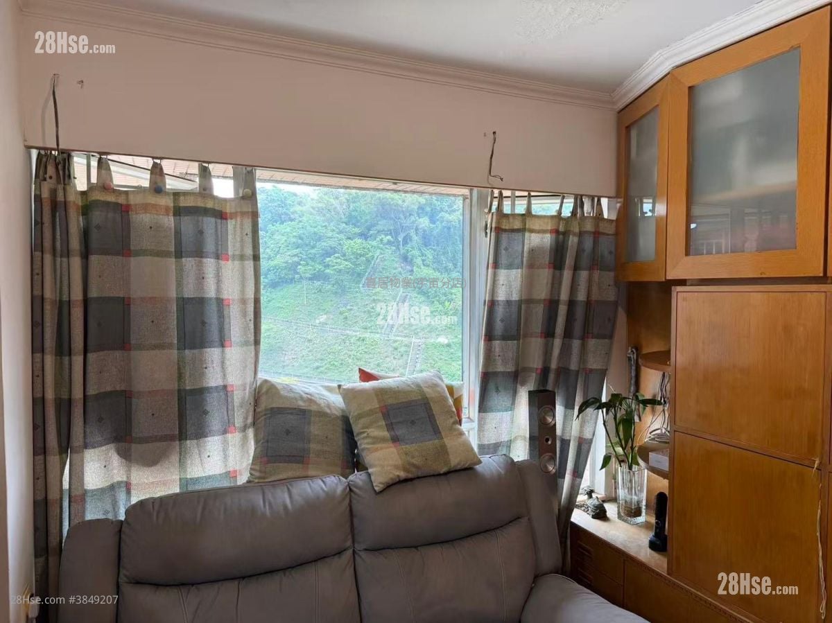 Cronin Garden Sell 2 Bedrooms , 1 Bathroom 561 ft²