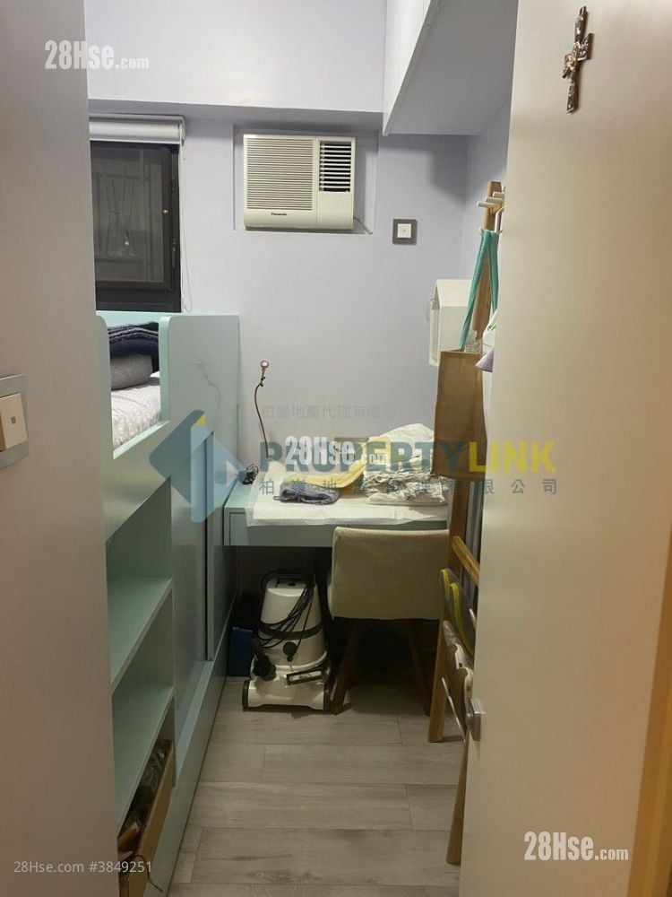 Corona Tower Sell 2 Bedrooms , 2 Bathrooms 634 ft²