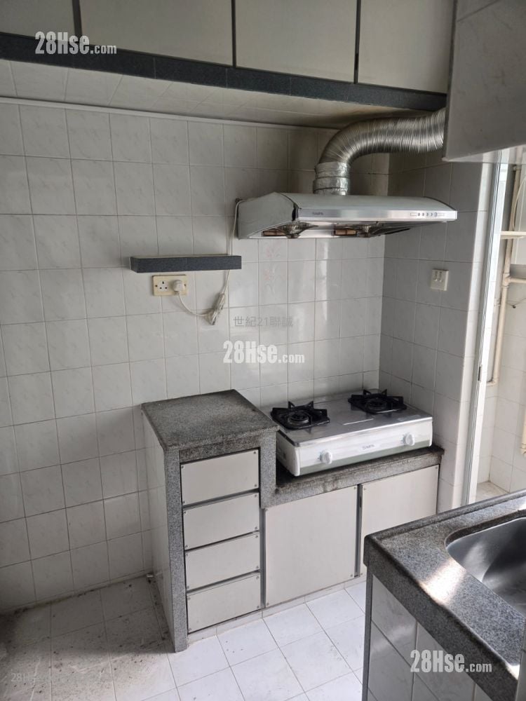 Hong Pak Court Rental 2 Bedrooms , 1 Bathroom 401 ft²