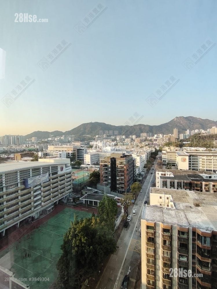 10 La Salle Sell 4 Bedrooms 1,990 ft²