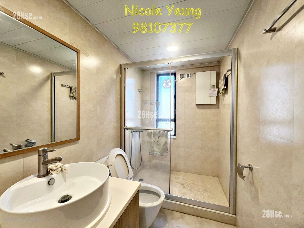 Grandeur Villa Rental 3 Bedrooms , 2 Bathrooms 858 ft²