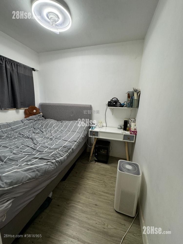 Aldrich Garden Sell 2 Bedrooms , 1 Bathroom 431 ft²