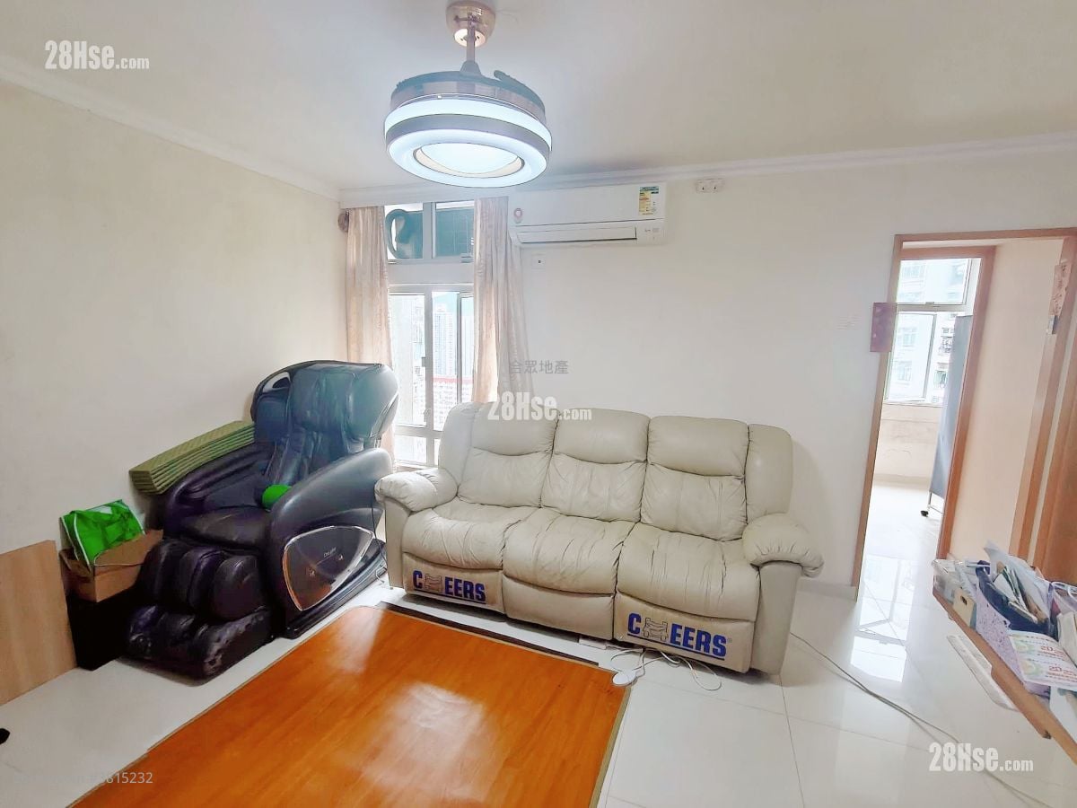 Chung Nga Court Sell 443 ft²